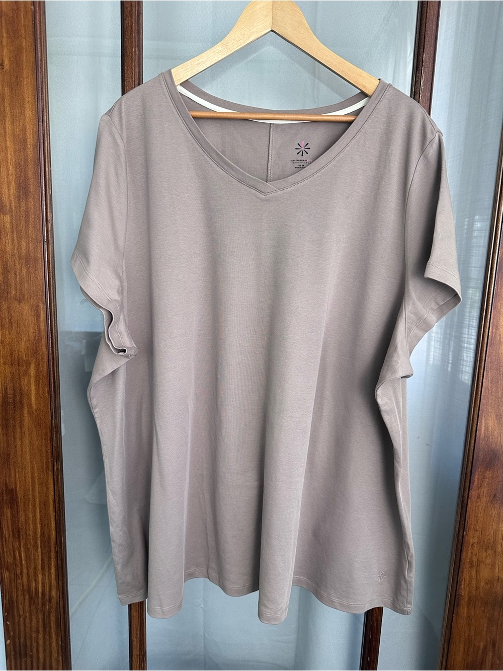 Women’s Isaac Mizrah Live Short Sleeve Shirt Size 5X V Neck Athleisure Soft